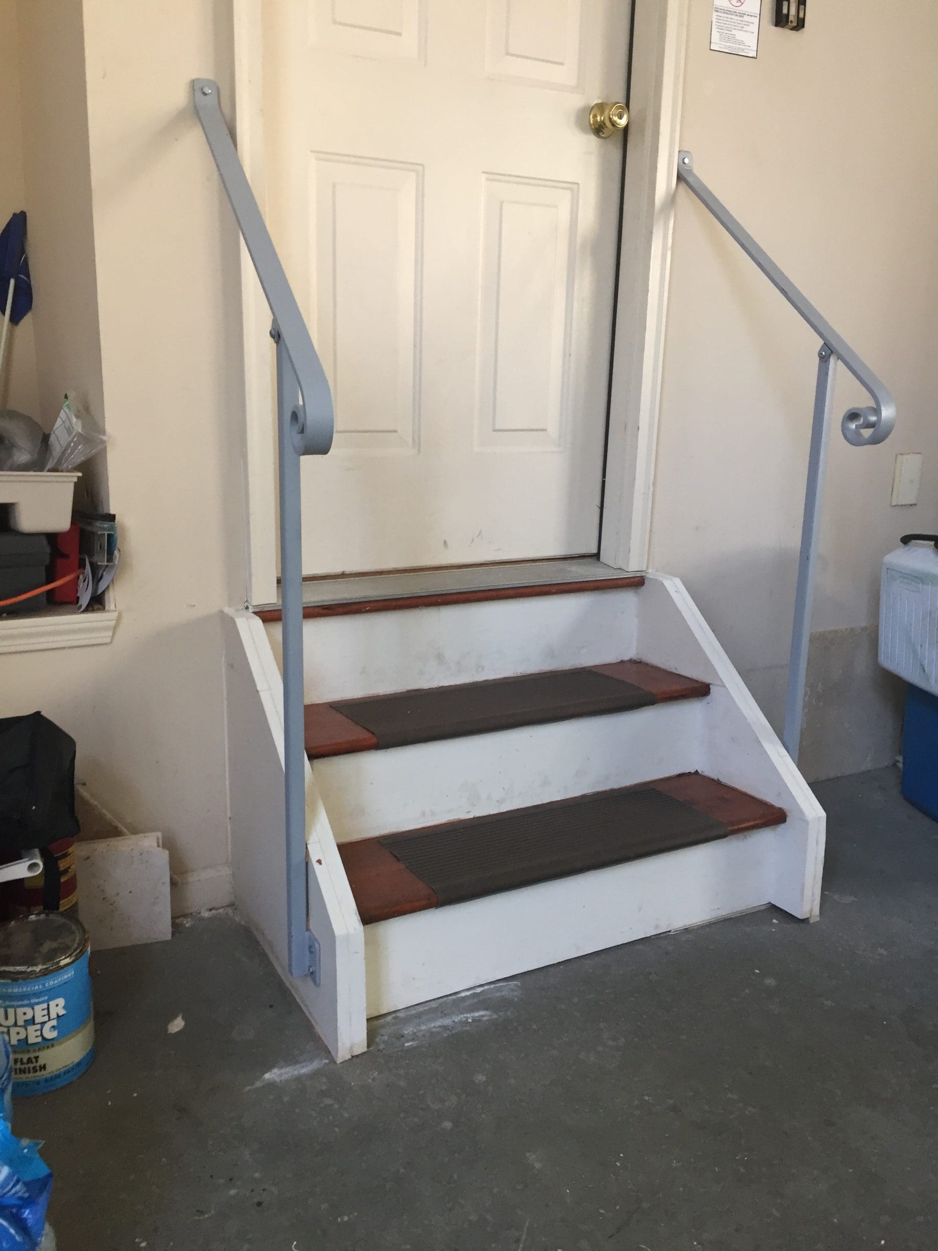 EZ Rails - Gallery of EZ Rail Handrails Mounted on Stairs