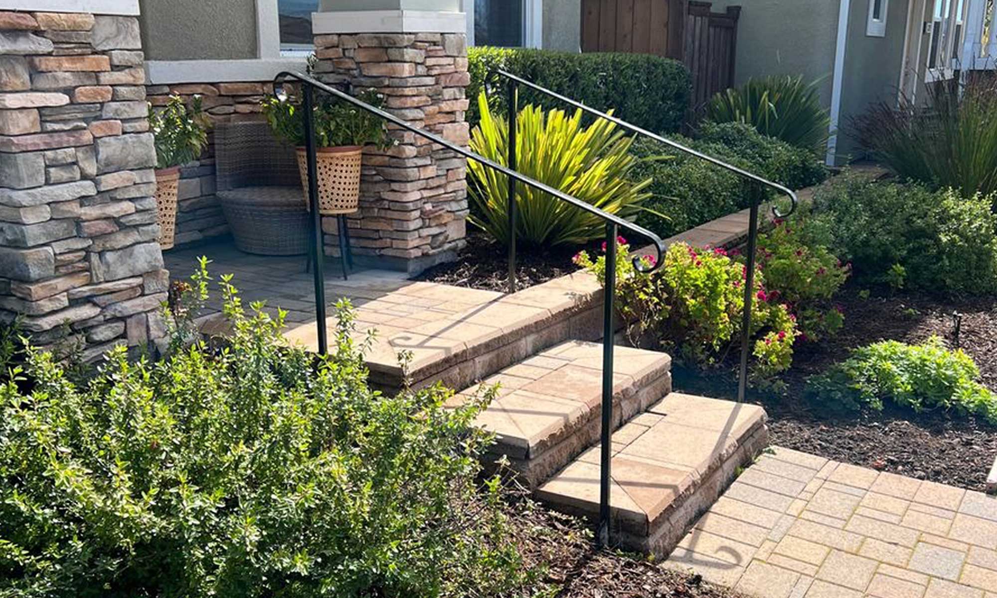 Ez Click Rails EZ Rails - Gallery of EZ Rail Handrails Mounted on Stairs