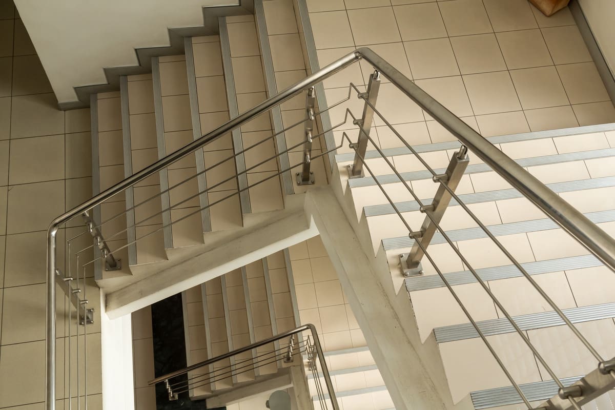 Qualities of a Reliable Handrail Supply Company - EZ Rails